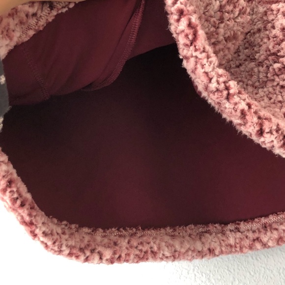 Cozy berry and white Sherpa sweatshirt - Picture 3 of 5